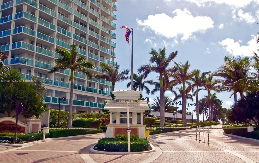 Foto principal - 2100 S Ocean Ln