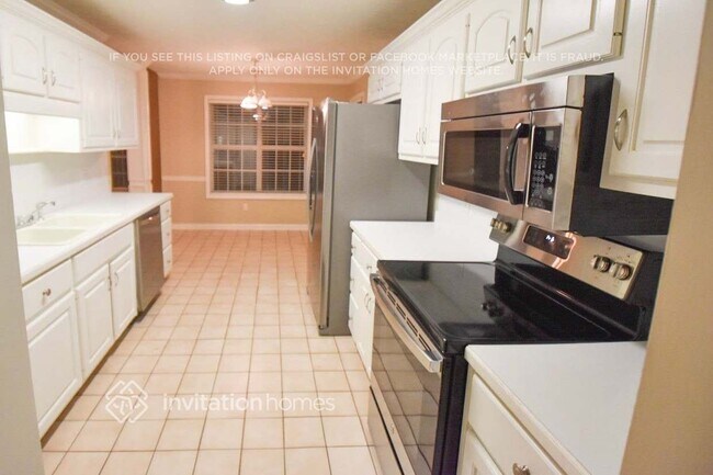 Foto del edificio - 820 Cambridge Creek Dr SW