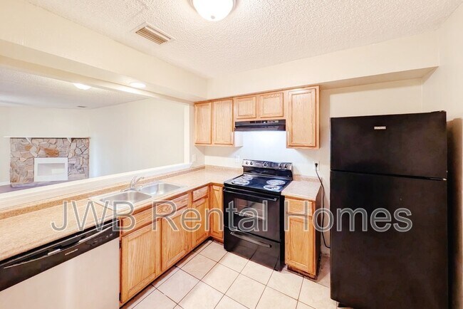 Building Photo - 5811 Liska Dr