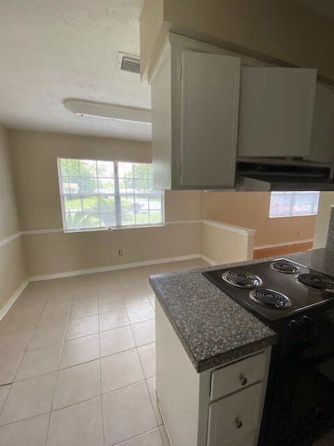 Foto del edificio - 517 Cody Dr