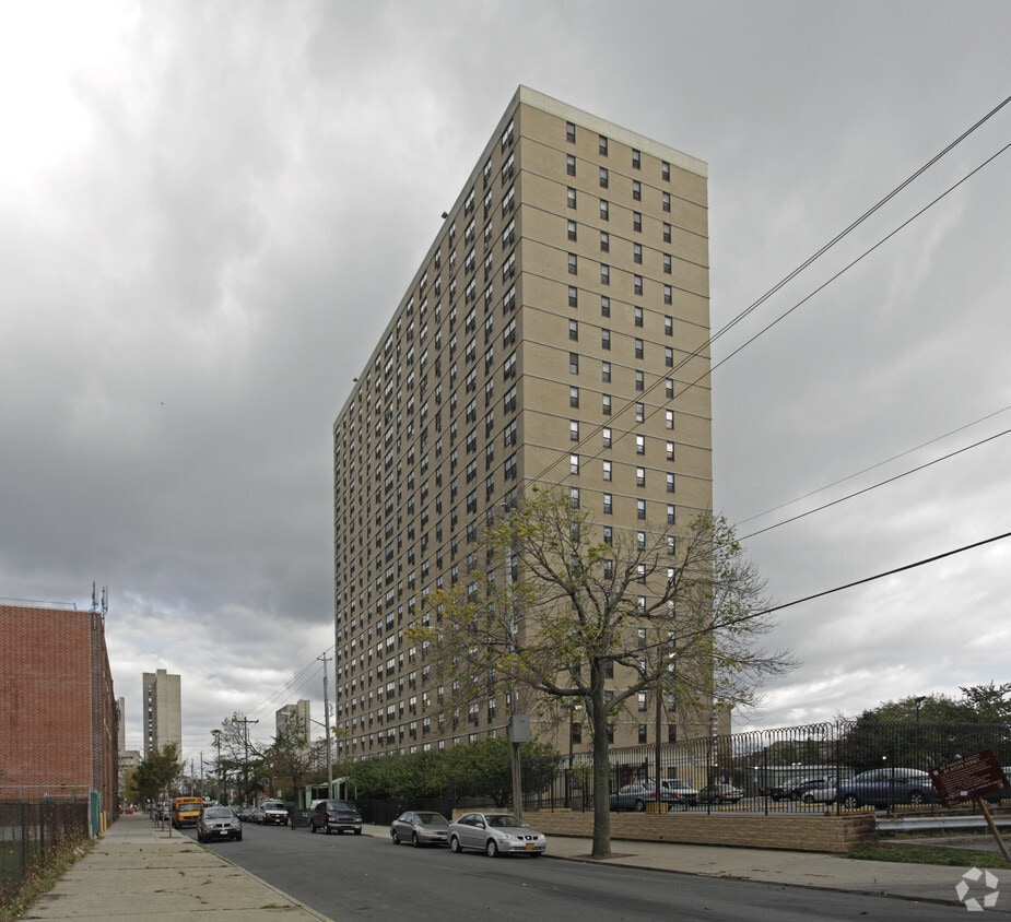 Building Photo - Friendset Apartments
