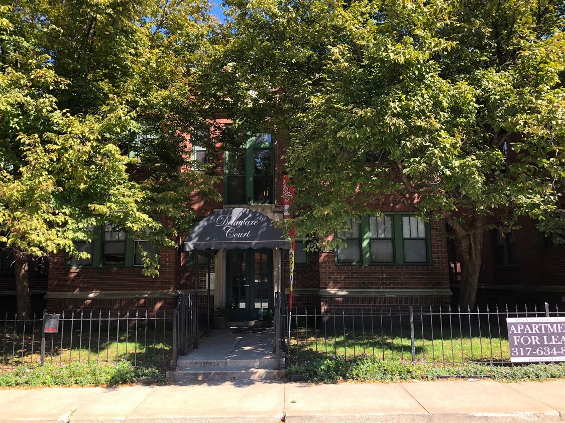 Delaware Court Apartments Indianapolis, IN