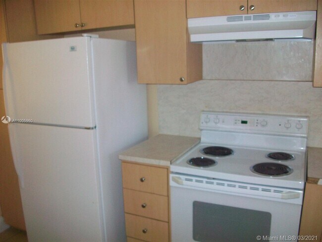 Foto del edificio - 3750 NW 115th Way