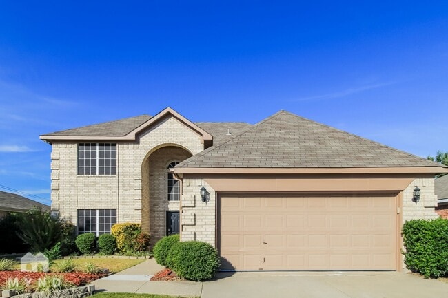 Building Photo - 8005 Berkshire Dr