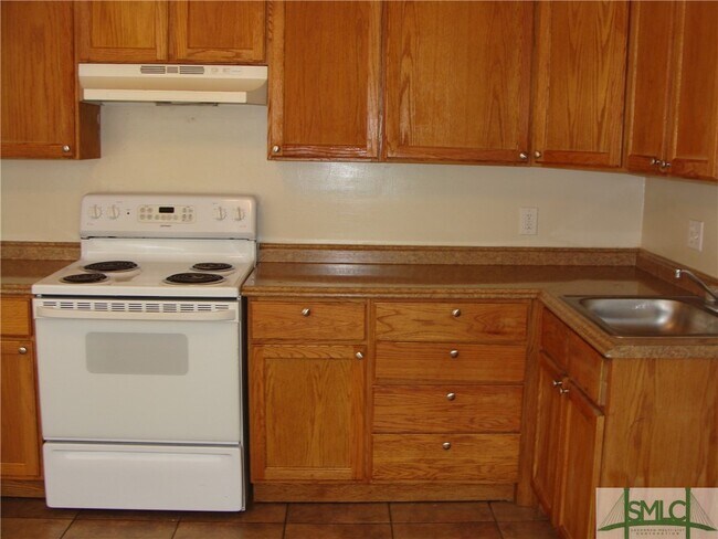 Building Photo - 2522 Semken Ave