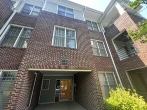 Building Photo - 701 Copperline Dr