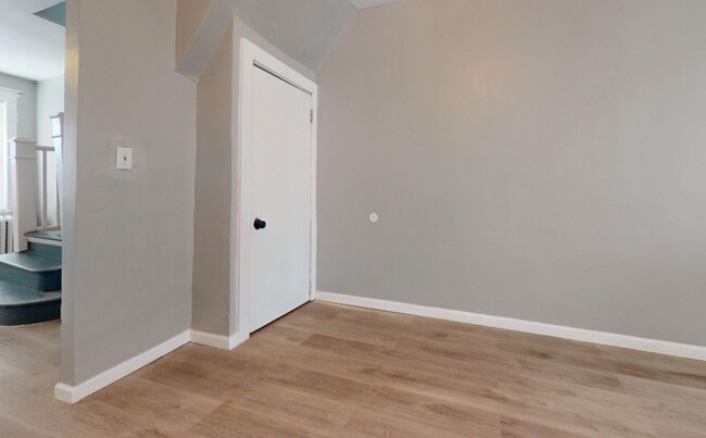 Foto del edificio - 705 Edgemore Rd