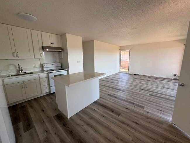 Building Photo - 1226/1228 Palekaiko St