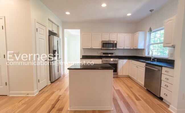 Foto del edificio - 8144 Settlers Way