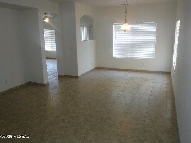 Building Photo - 7333 W Sunset Mountain Dr