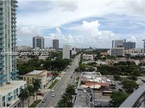 Primary Photo - 350 NE 24th St