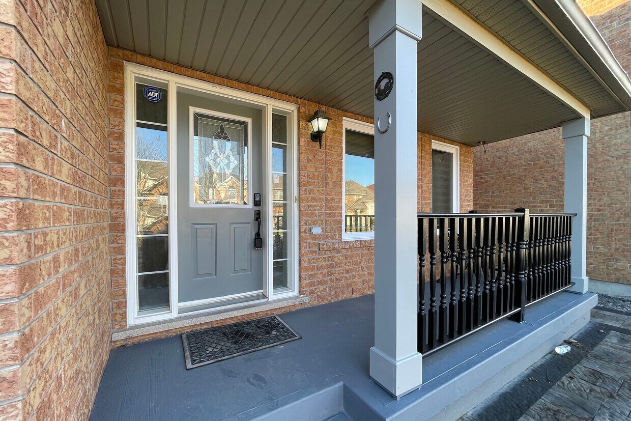 Primary Photo - 15 Muskox Dr