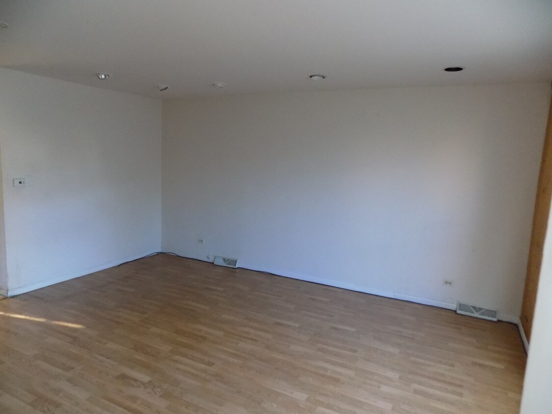 Foto principal - 2131 Ash St