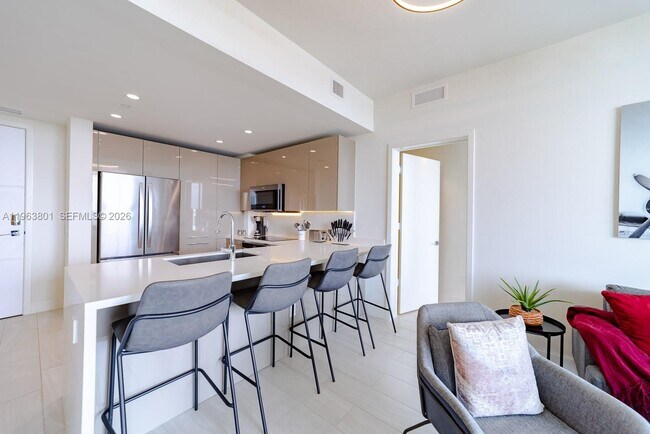 Foto del edificio - 2000 Metropica Wy