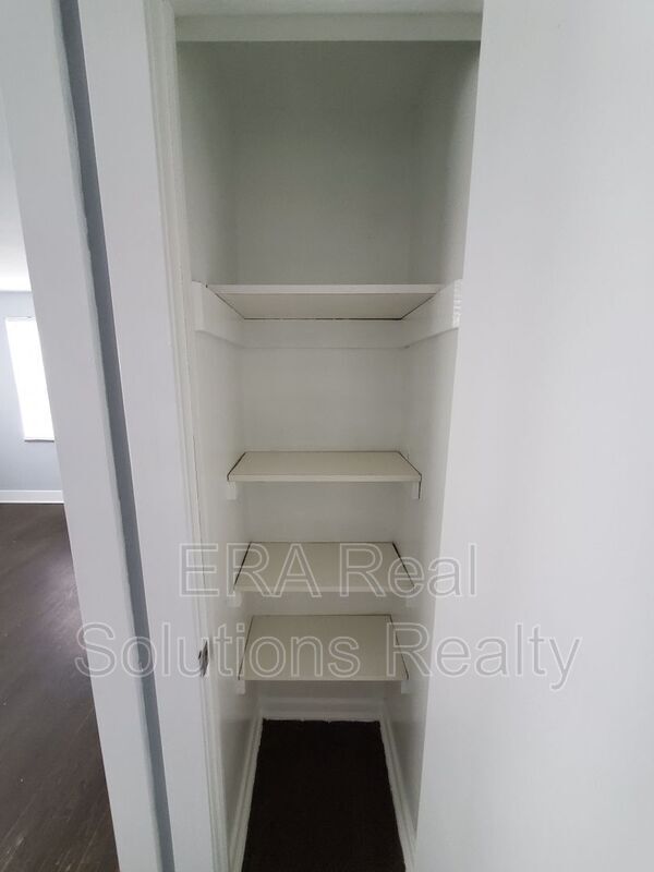Building Photo - 3636 Seabrook Ave