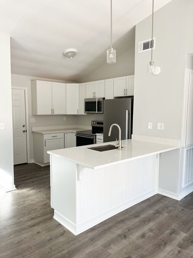 Foto del edificio - Northwood Duplex
