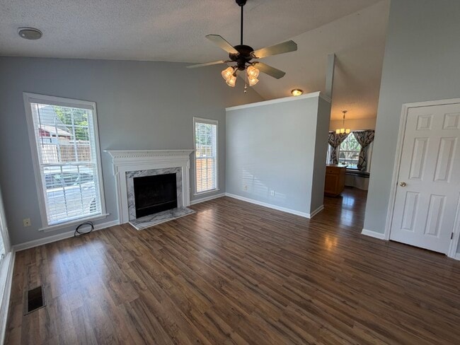 Building Photo - 401 Flagg Rd
