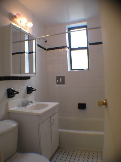 Building Photo - 43-17-43-48 48th St