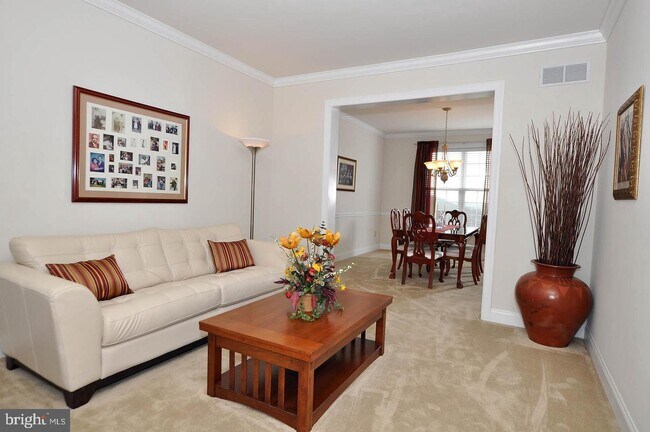 Foto del edificio - 304 Dunbar Dr