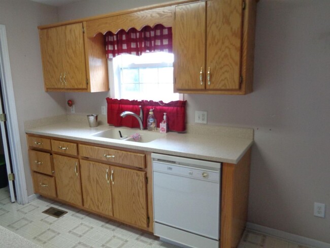 Foto del edificio - HOUSE FOR RENT Winchester, TN