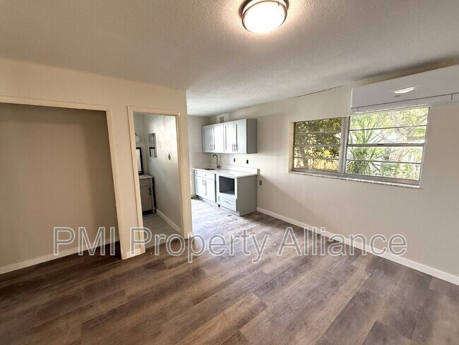 Foto del edificio - 5441 Arpana Dr