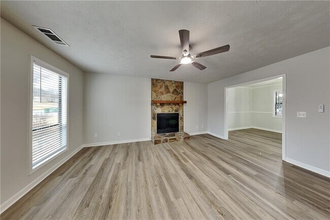 Building Photo - 10515 Colony Glen Dr