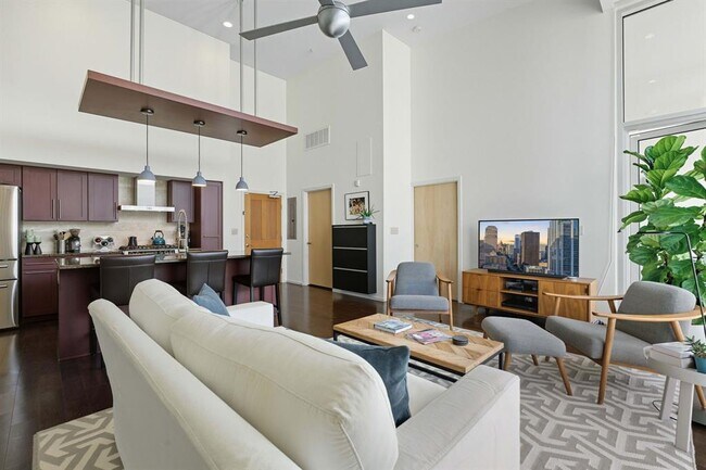 Foto del edificio - 1600 Barton Springs Rd