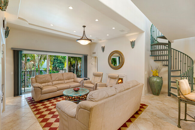 Building Photo - 262 Por La Mar Cir