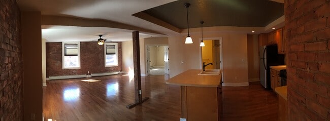 Building Photo - 23 S Main St Apt 5