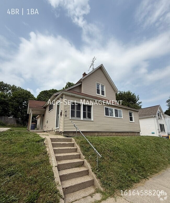 Building Photo - 419 Brenner St NE