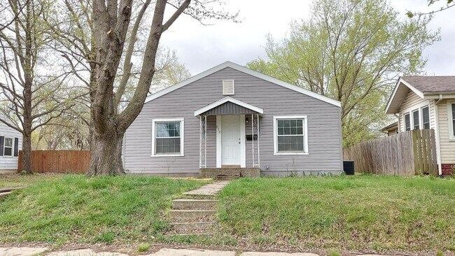 Foto del edificio - Newly Remodeled 3 Bedroom, 1 Bathroom