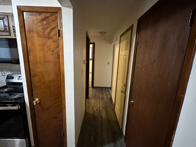 Foto del edificio - Duplex - 2308 S 20th St