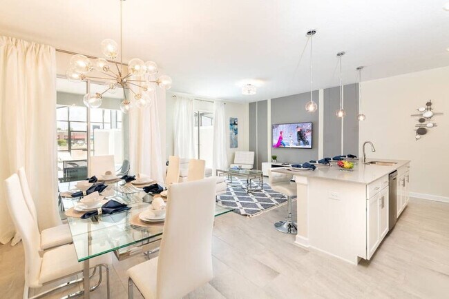 Foto del edificio - 5001 Windermere Ave