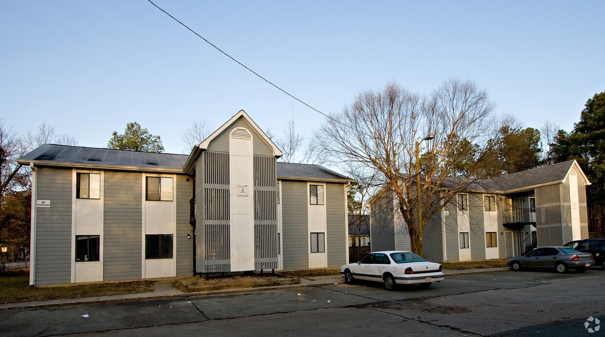 Primary Photo - 2733 Holloway St