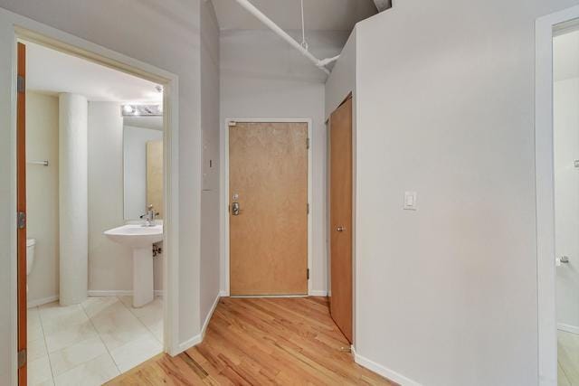 Building Photo - 420 S Clinton St