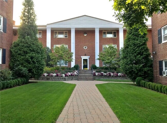 Building Photo - 1829 Palmer Ave
