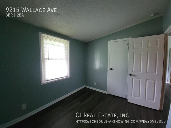 Foto del edificio - 9215 Wallace Ave