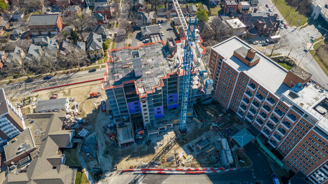 Building Photo - Heritage Pointe
