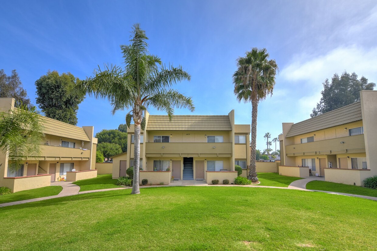 Royal Village Apartments - Apartments in San Diego, CA | Westside Rentals