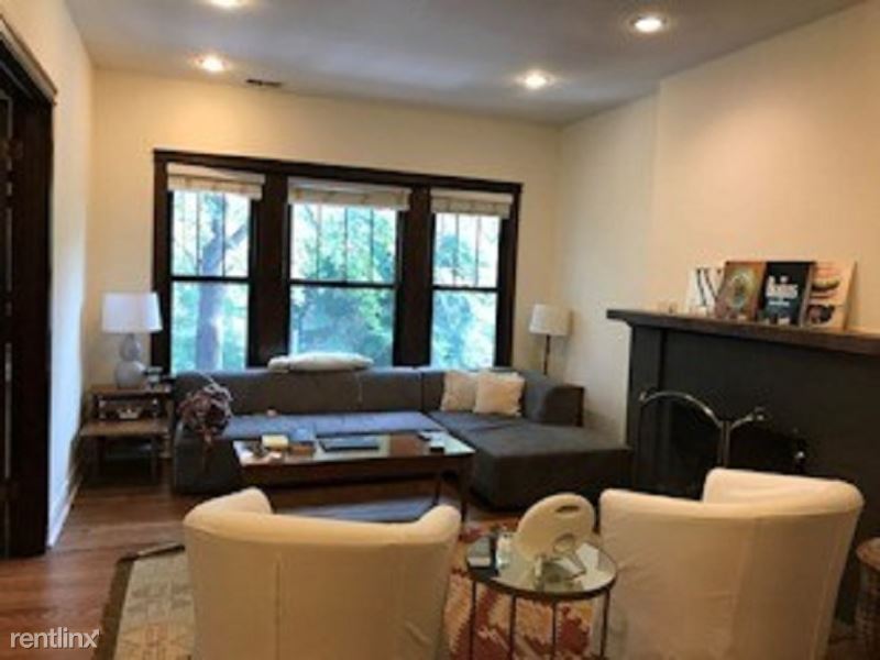 Foto principal - 539 W Dickens Ave