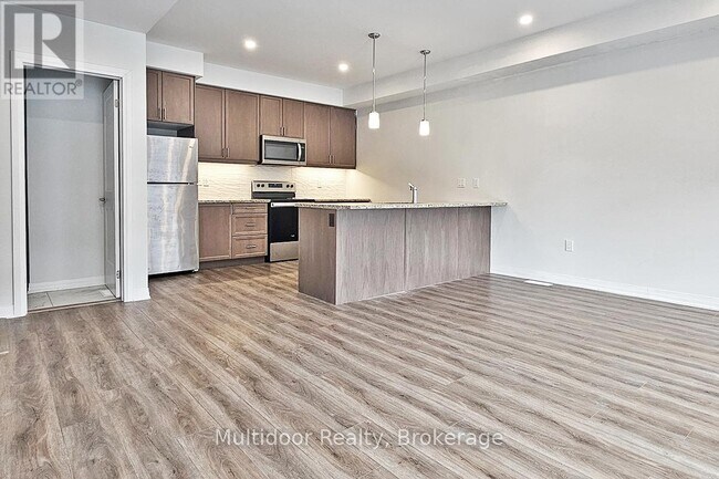 Photo du bâtiment - 51 Sparrow Ave