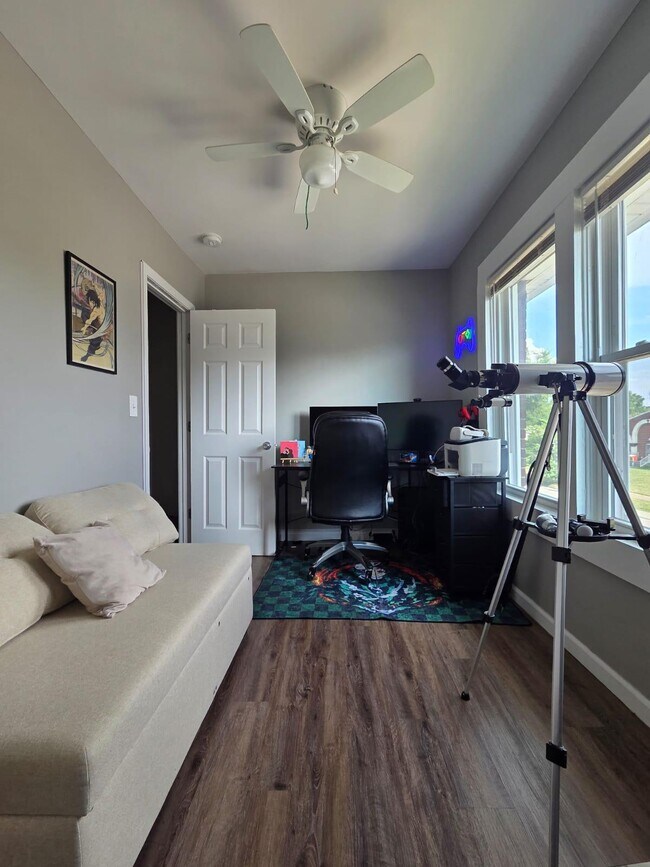 Dormitorio 2 - 3901 Garland Ave