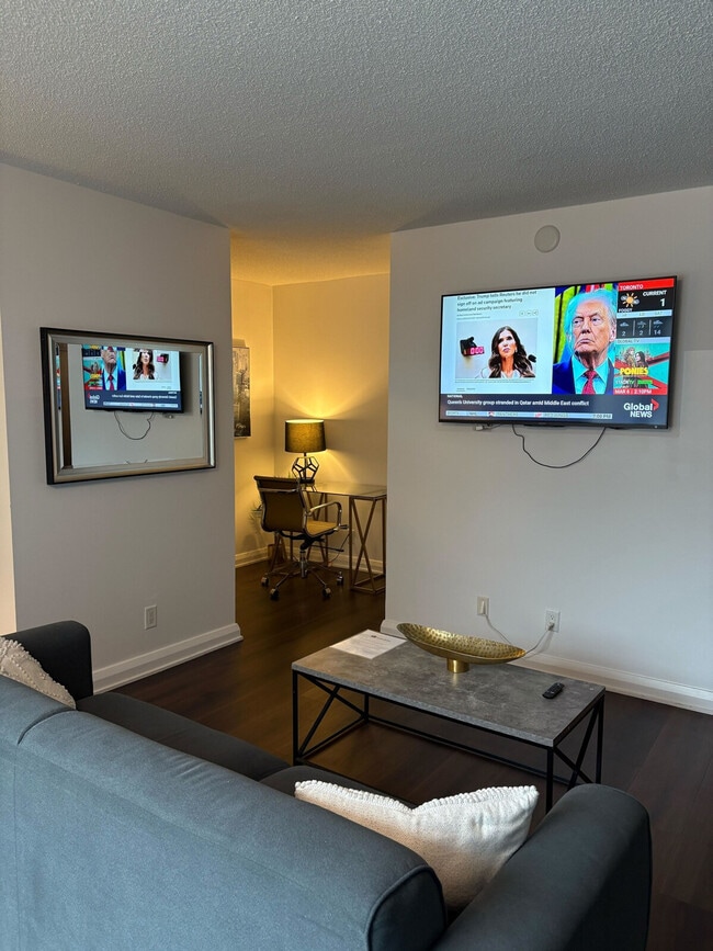 Building Photo - 20 Hazelton Ave