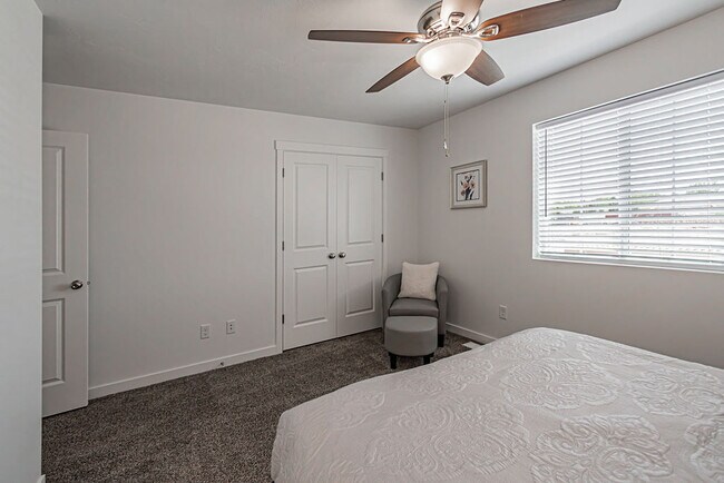 Foto del edificio - 3006 Rising Sun Rd
