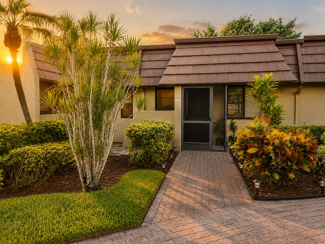 Building Photo - 4501 Fountains Dr