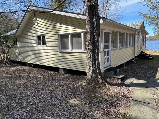 Building Photo - 38 Jay Vee Wy