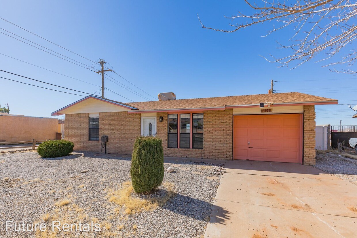 1006 S Florida Ave, Alamogordo, NM 88310 House Rental in Alamogordo