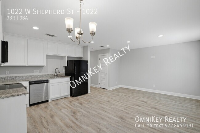 Foto del edificio - 1022 W Shepherd St