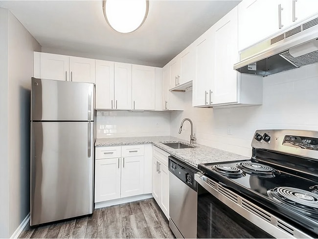 Interior Photo - ReNew Bristol