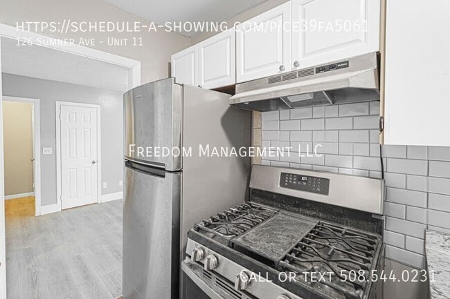 Building Photo - 126 Sumner Ave